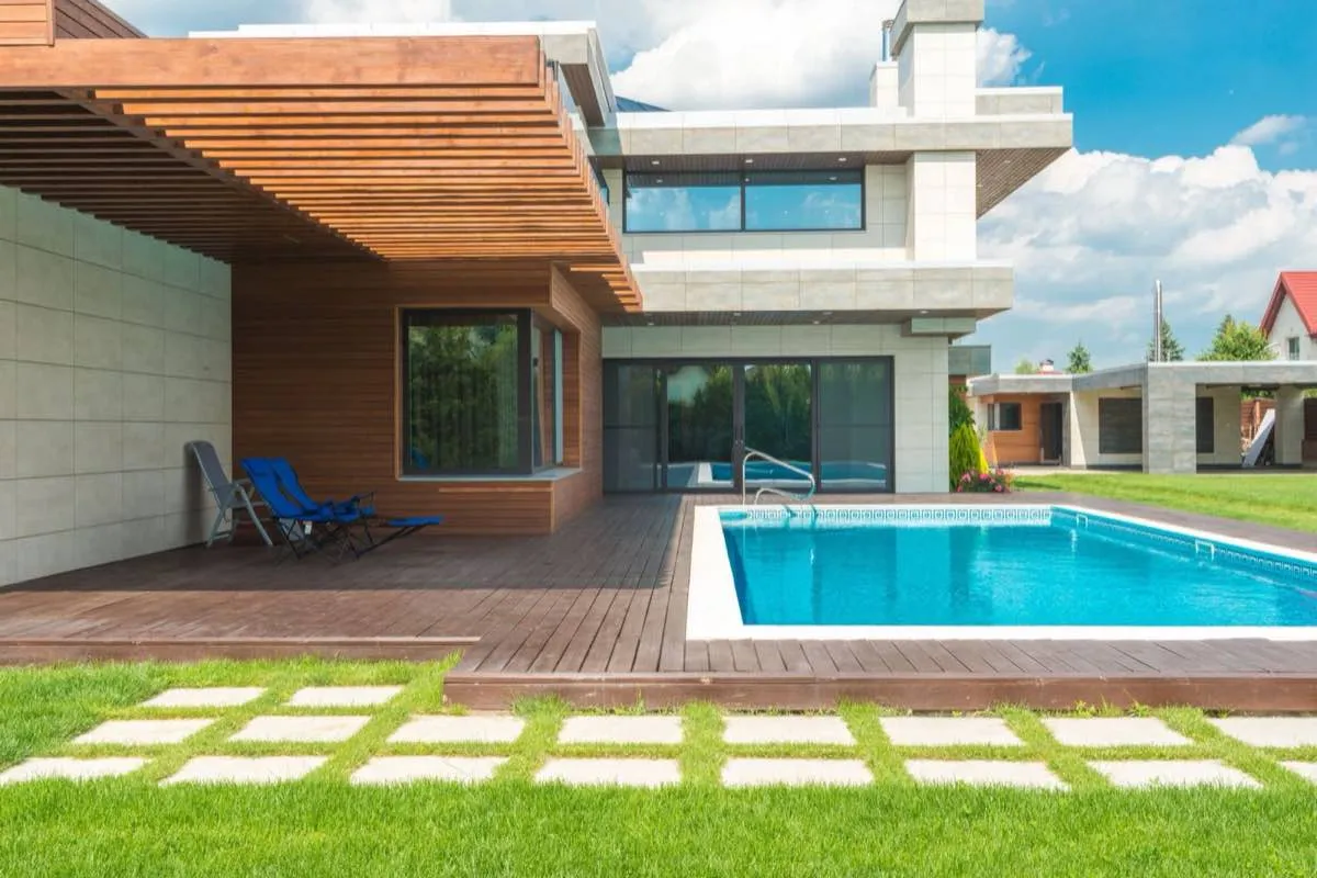 Pool Resurfacing & Replastering in New Orleans, LA